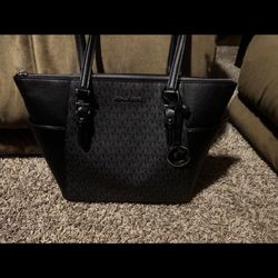 Michael Kors Purse And Wallet 