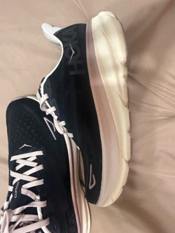 Hoka Clifton 9