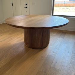 8ft Round Pottery Barn Table For Sale!
