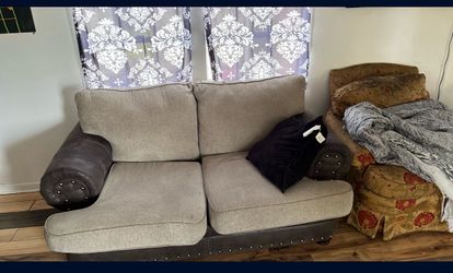 Sofa Set