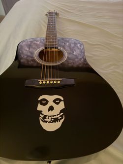 Squier acoustic guitar MISFITS black