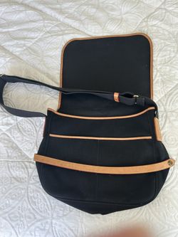 Dooney & Bourke Messenger Bag