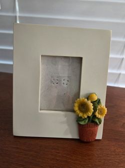 White Picture Frame with Sunflower Accent