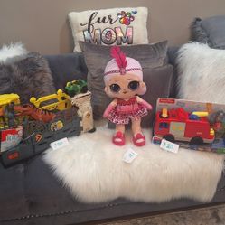NEW TOYS DOLL  $10 DINOSAURS 🦕  $20 LITTLE  PEOPLE FIRE TRUCK  $30