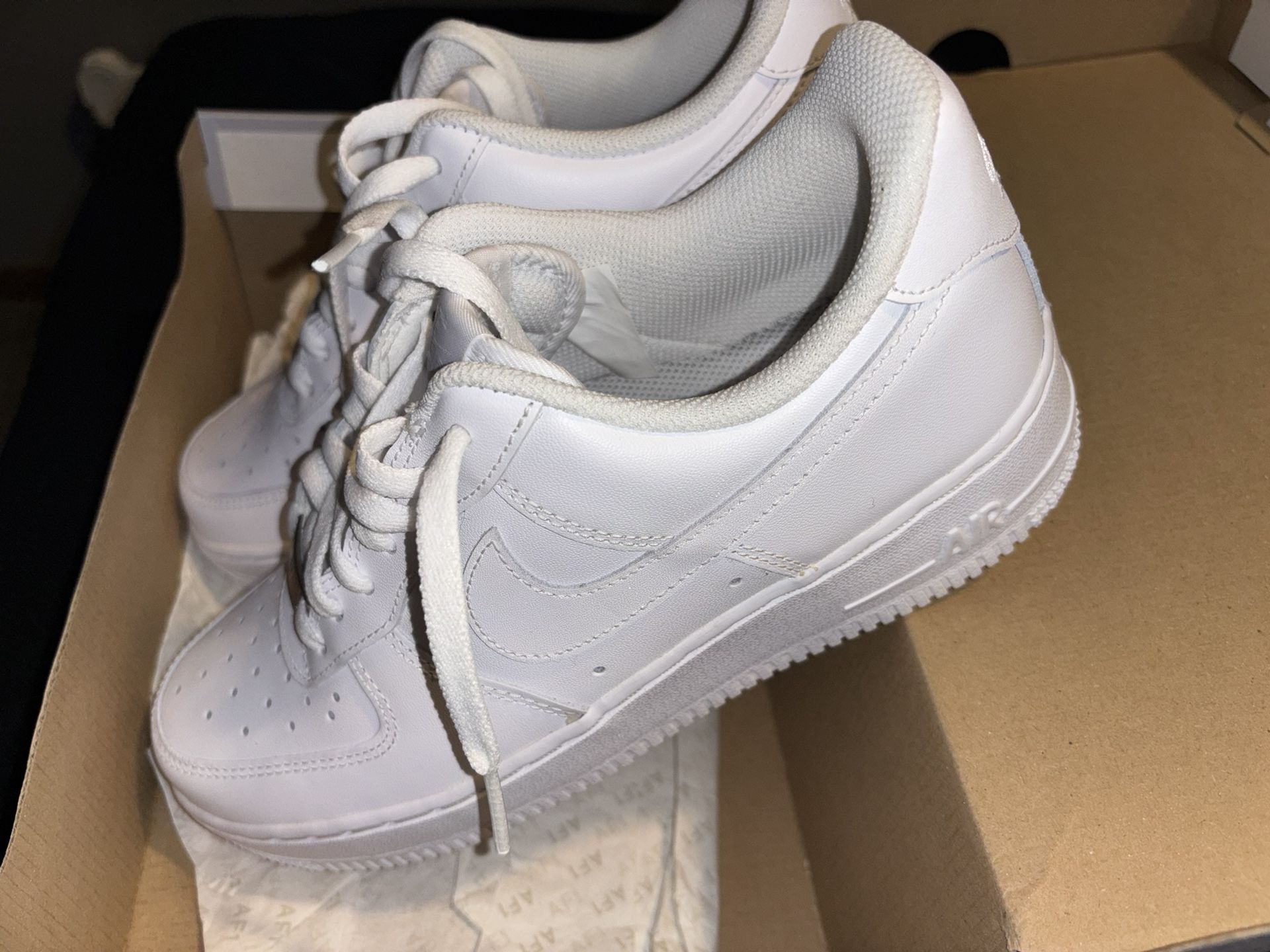 Nike Air Force 1s Low White