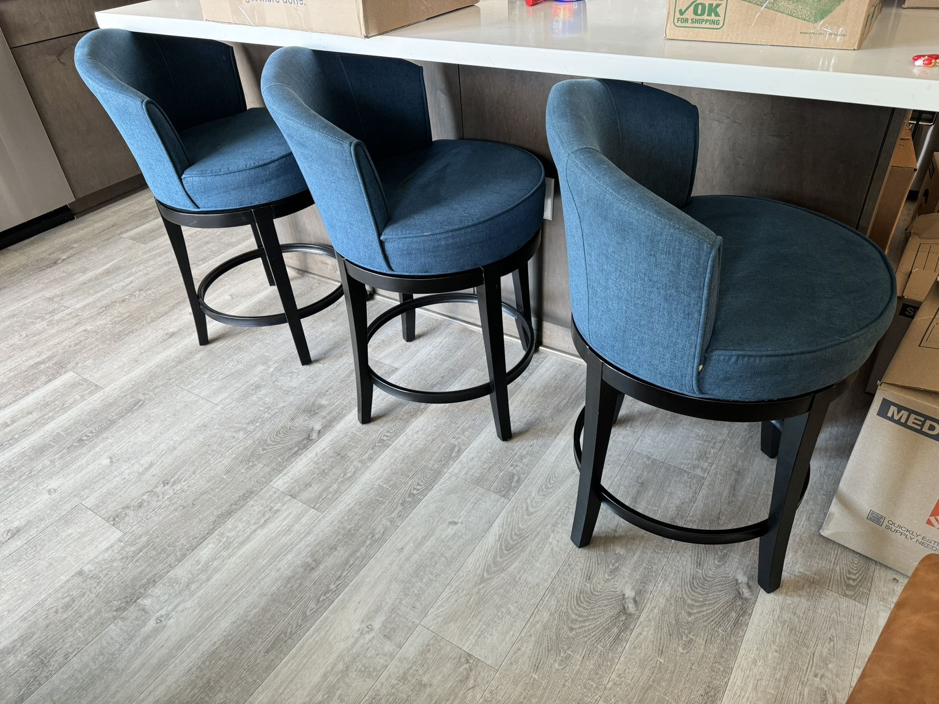 Pier 1 Imports Blue Swivel Bar/counter Stools (set of 3)