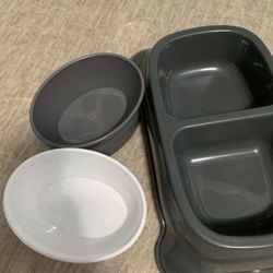 Pet food/water bowls