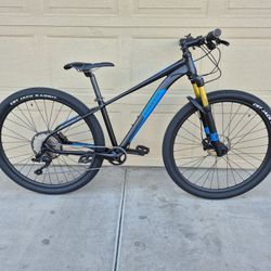 E11EVEN M.1 MOUNTAIN BIKE, 29ER, 1X11, AIR SHOCK (SMALL/MEDIUM FRAME)