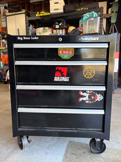 Husky tool box - 4 drawer with liner and organizer