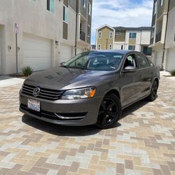 2013  Volkswagen Passat 