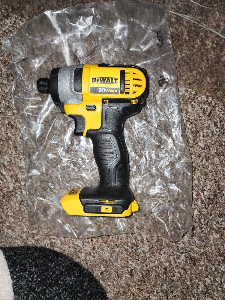 Dewalt Impact Driver 1/4" Tool Only