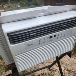 Midea 8,000 BTU Smart Window AC – Energy Star