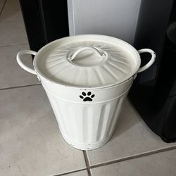 Dog Food Container 