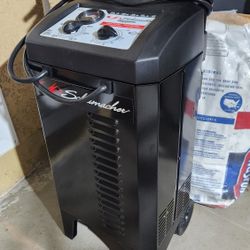 Schumacher 250A Car Battery Charger & Engine Starter – Like New 🔋⚡