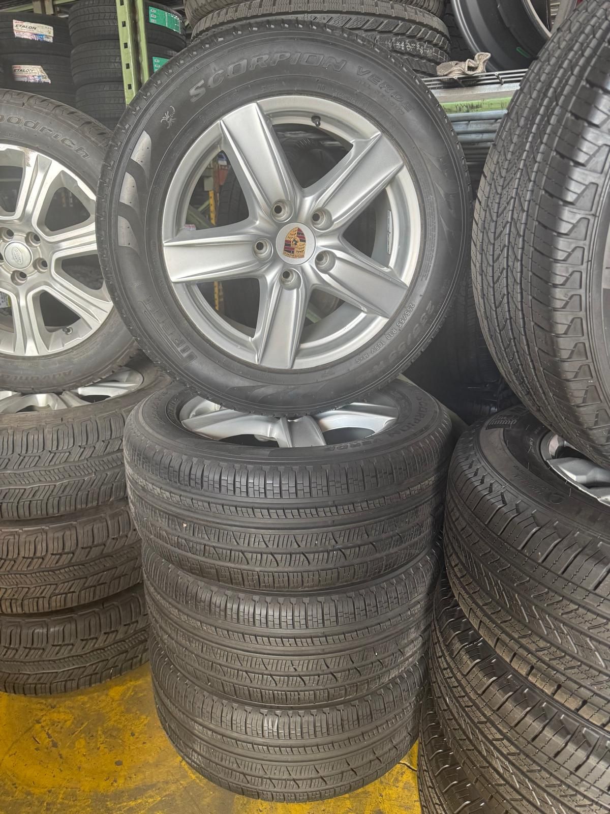 Set of (4) RIMS 18” PORCHE RIMS AND TIRES