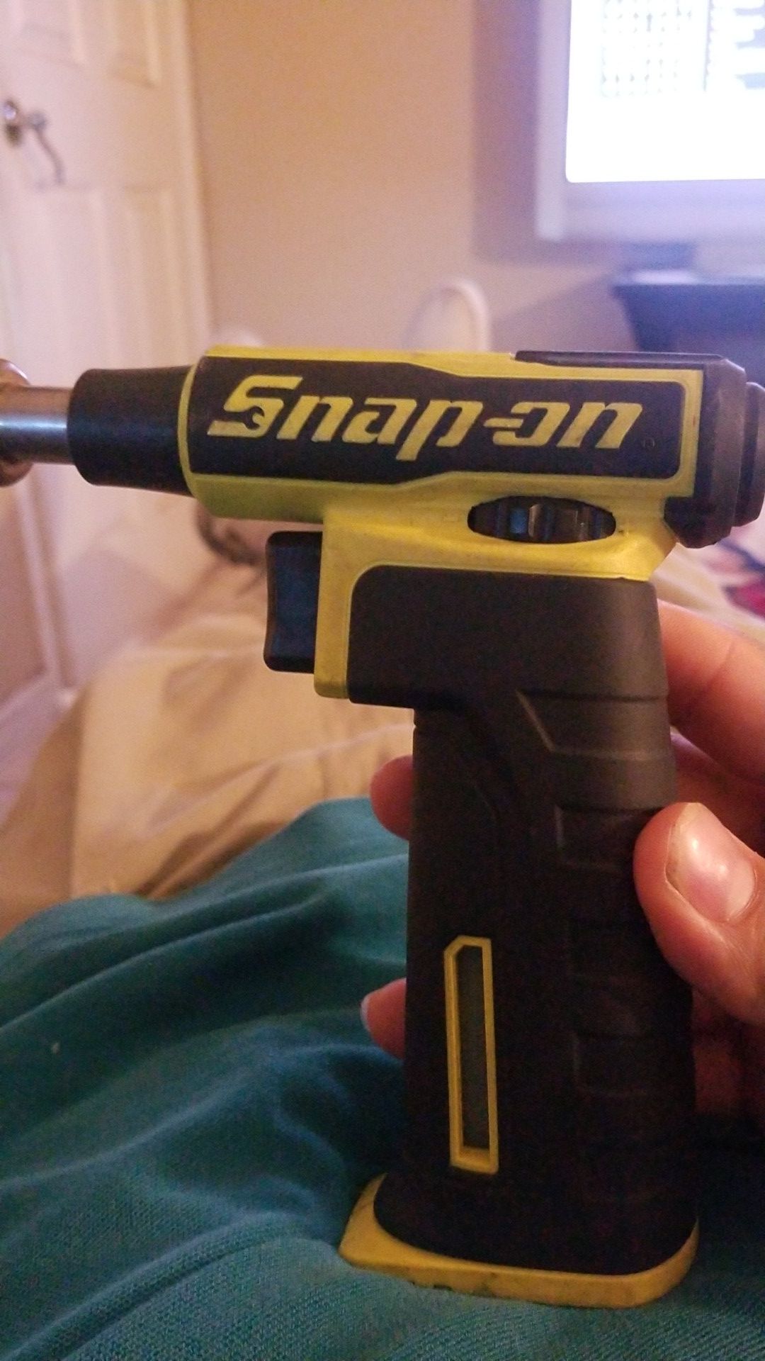 Snap on torch