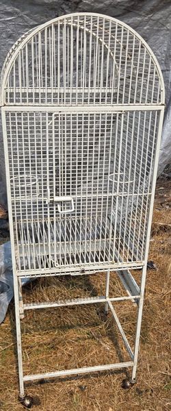 Metal bird cages
