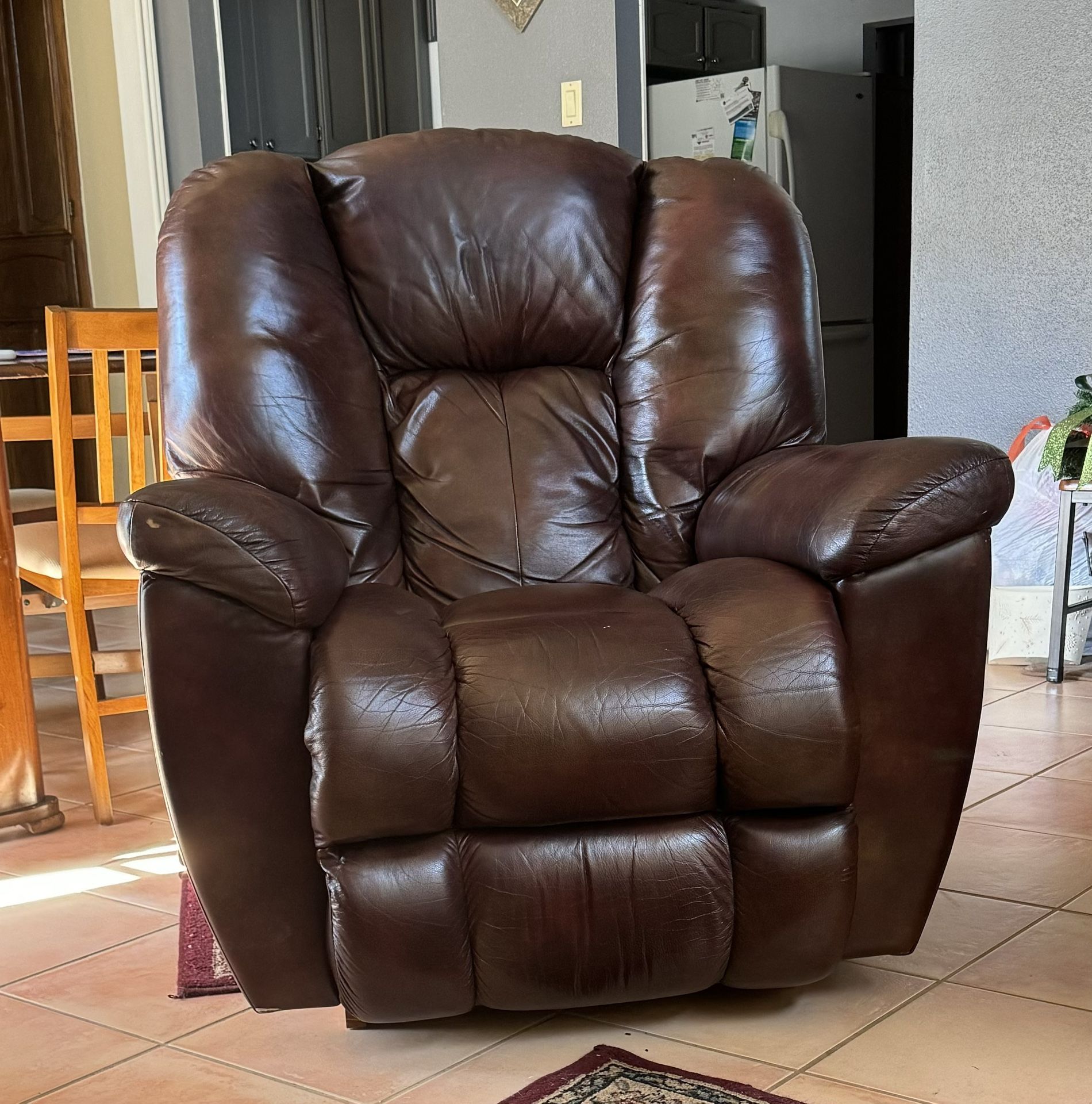 Lazy Boy Rocker Recliner for Sale in San Antonio, TX OfferUp