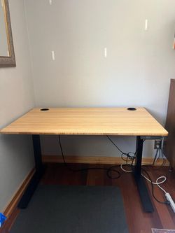 FULLY electric desk