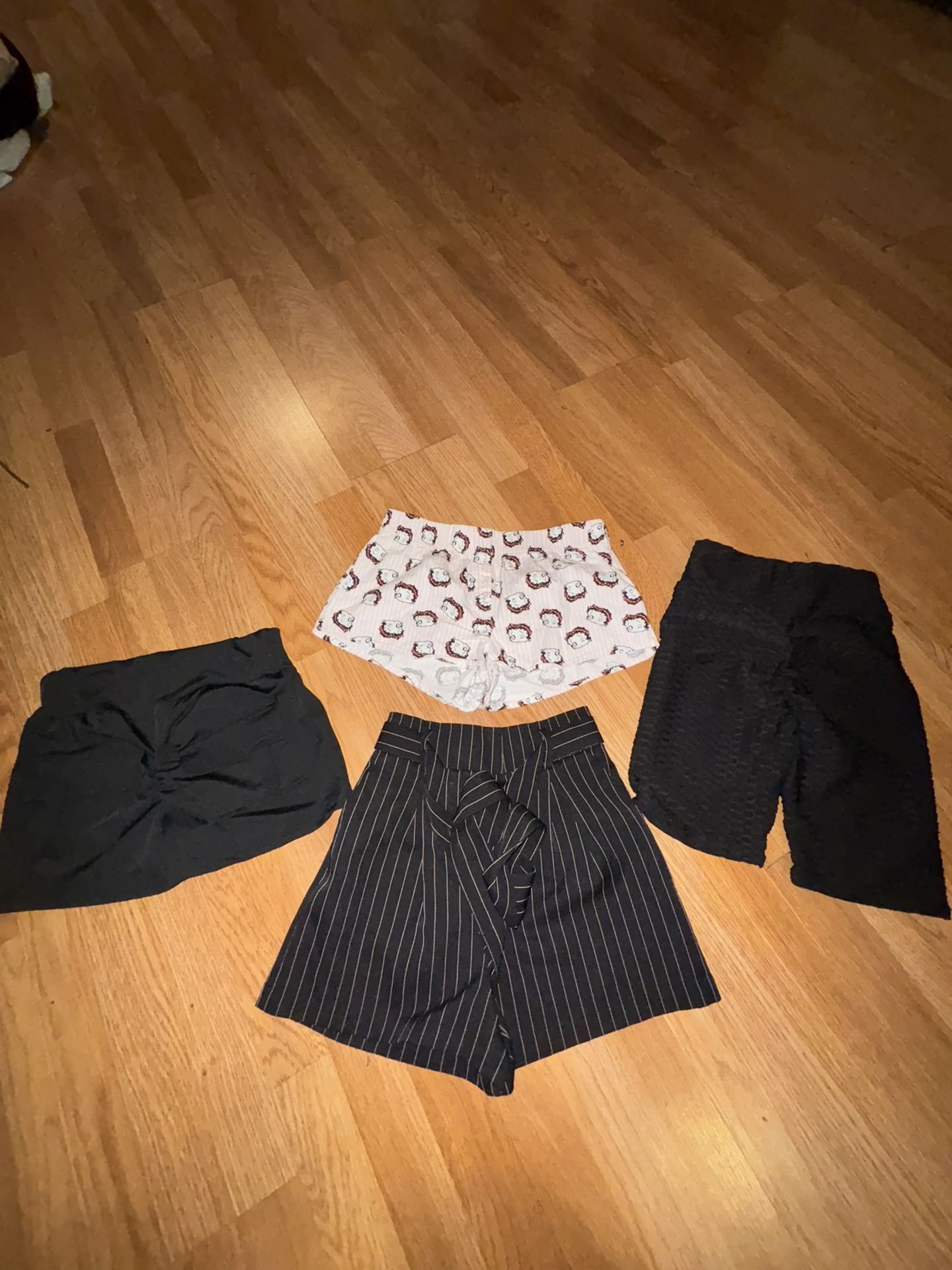 Women’s Shorts Bundle Small