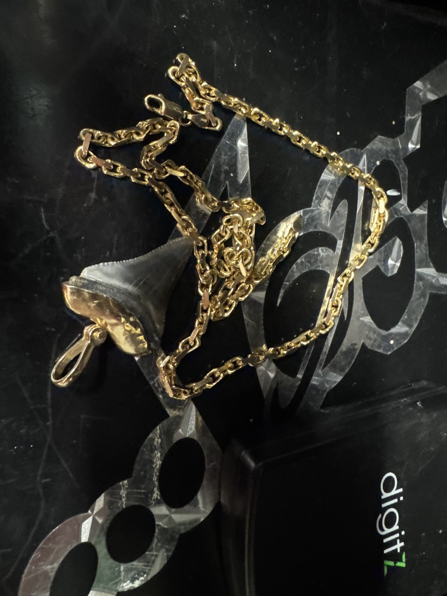 14kt Gold Necklace With Charm