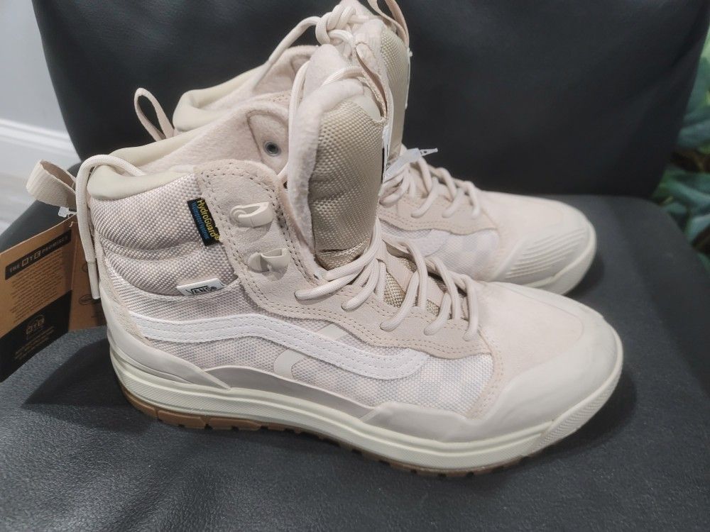 Vans Womens Boots