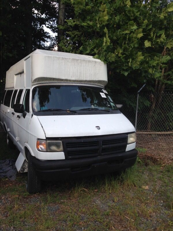 1996 Dodge Ram handicap van 107k