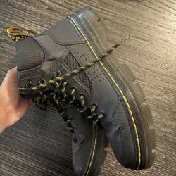 Boots Size 9mens Us 20$