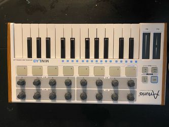 MiniLab piano