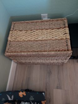 Storage basket