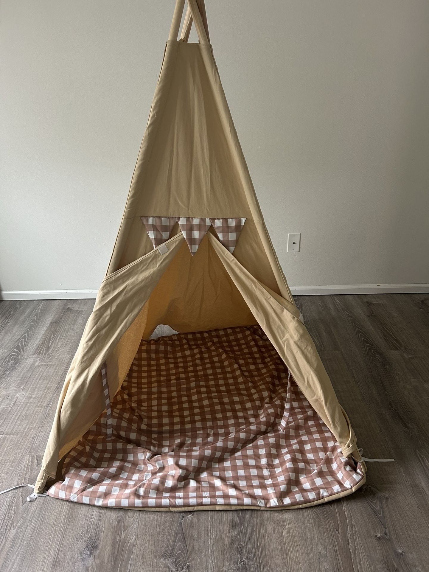 Kid’s Teepee Tent