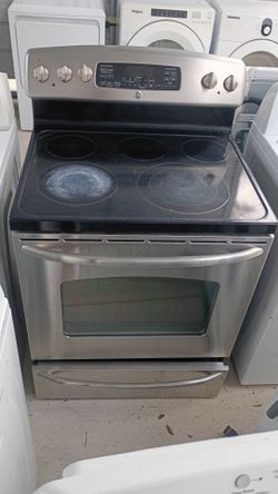 GE glass top electric stove