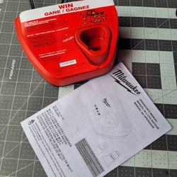 Milwaukee M12 Charger