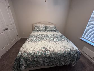 Queen Bed & Accent Chair