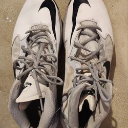 Men's Nike Shoe