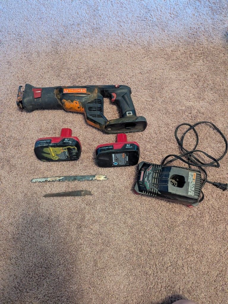 Craftsman Sawsaw Kit With Two Batteries And Charger