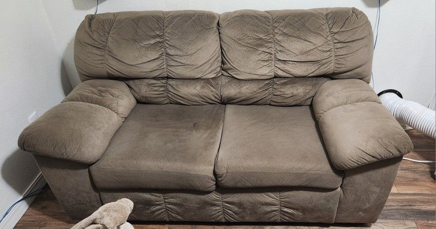 Loveseat / Couch 