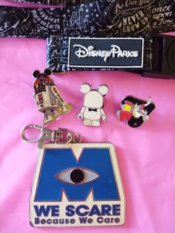 Disneyland lanyard, pins, keychain