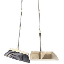 BROOM AND DUSTPAN SET INDOOR AND OUT 