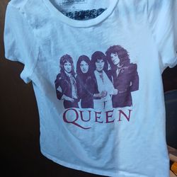 Queen  xl t shirt