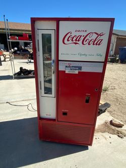Old school Coke machine