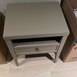 Free Side Table