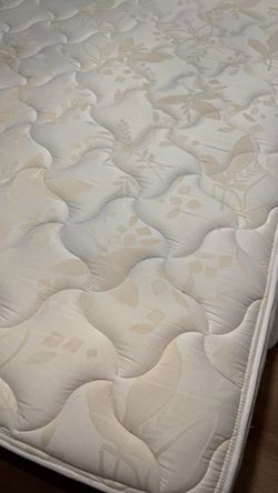 Mattress queen