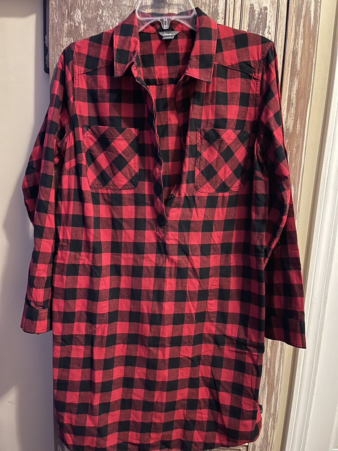 Eddie Bauer Red Black Buffalo Plaid Flannel Shirt Dress size 12 like new smoke free
