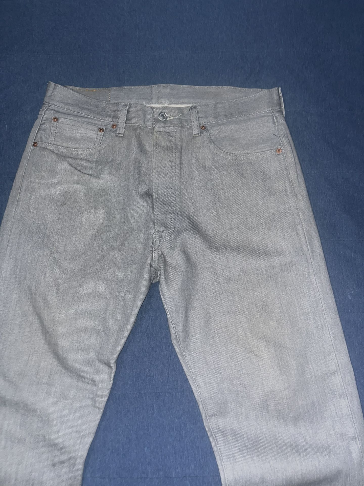 Gray 501 levis