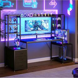 67" Reversible Office/Gaming Desk with Storage Shelves