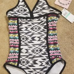 Brand New, Girls Swimsuit