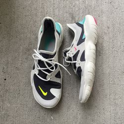 Nike Free RN 5.0 Sail/Volt-Thunder Grey AQ1316-100 Women's for Sale in Vancouver, OfferUp
