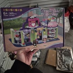 Dream Cake Cafe Shop