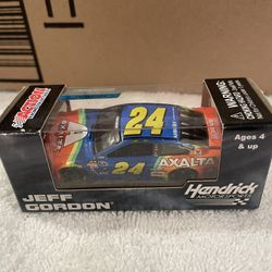 Jeff Gordon 2015 Action Axalta Rainbow 1:64
